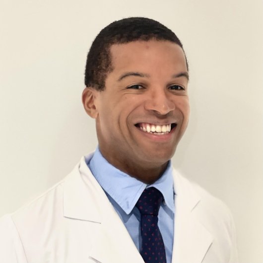 Dr. Lucas Diniz Costa