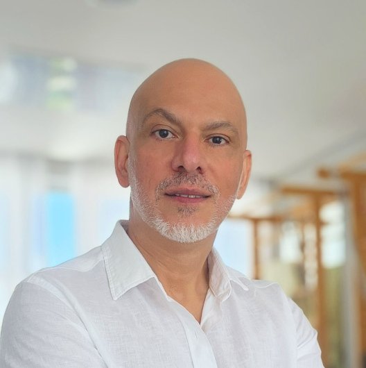 Dr. Fabricio Prata