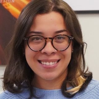 Dra. Izabela Nascimento