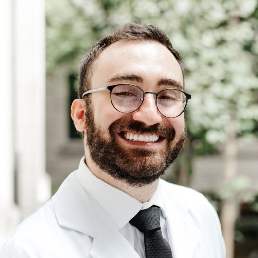 Dr. Mateus Cavarzan
