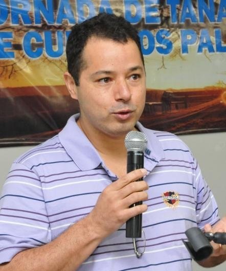 Dr. Rodrigo Teófilo Tavares