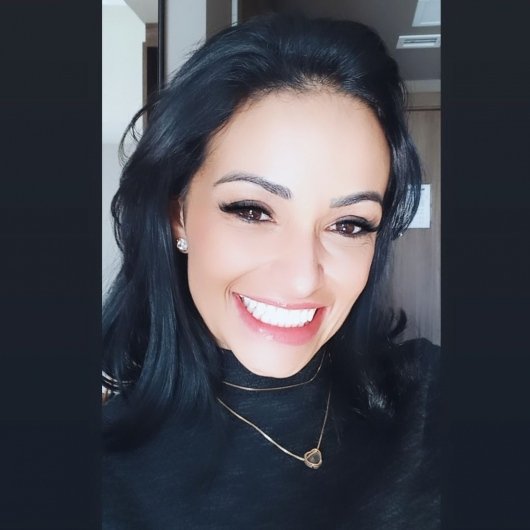 Dra. Jeane Rodrigues
