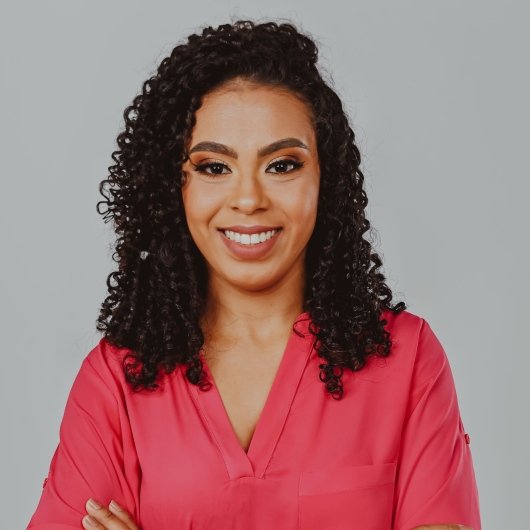 Dra. Amanda Baroni