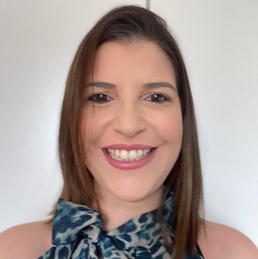 Dra. Thais Barros Corrêa Ibañez