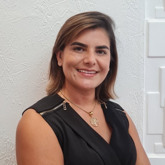 Dra. Fernanda de Lourdes de Freitas