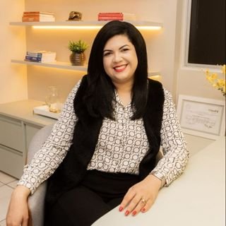 Dra. Mariane Matos do Nascimento