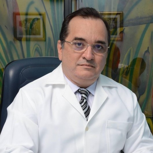 Dr. Rigoberto Chaves