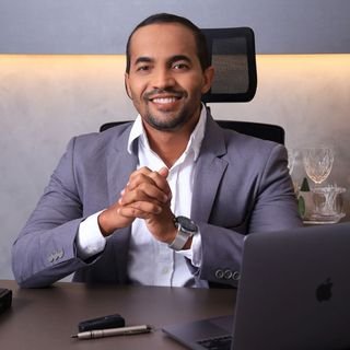 Dr. Gustavo Figueredo e Matos