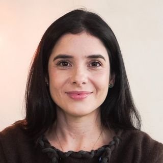 Dra. Bruna Martins