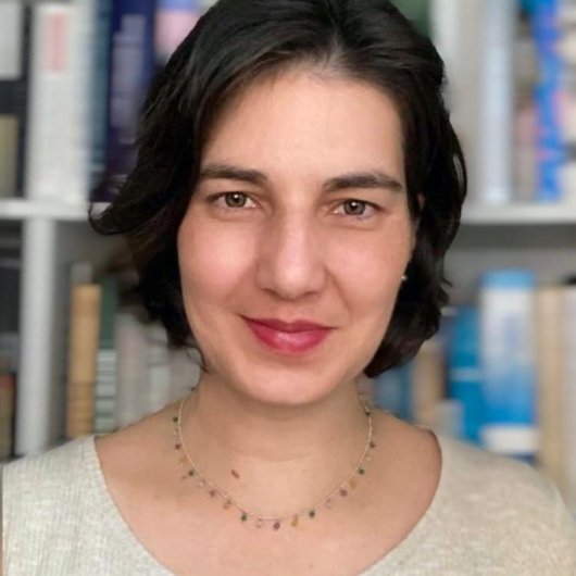 Dra. Elisa Reifschneider