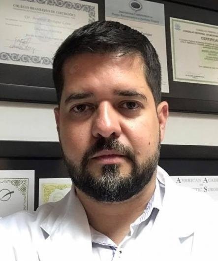 Dr. Brunno Rosique