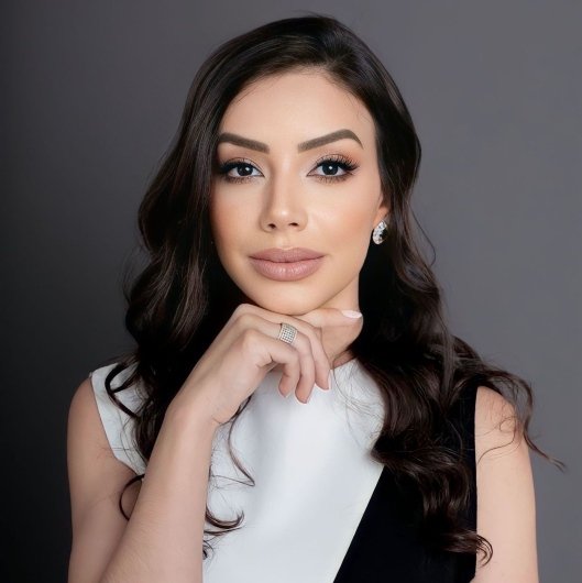 Dra. Fernanda Brito Aragao