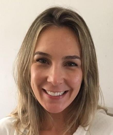 Dra. Flávia Martins Pinto