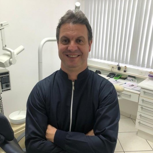 Dr. Milton Hacl Pínola