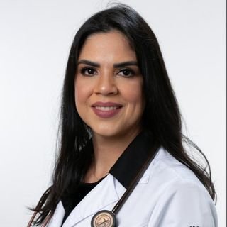 Dra. Ana Clara Marques