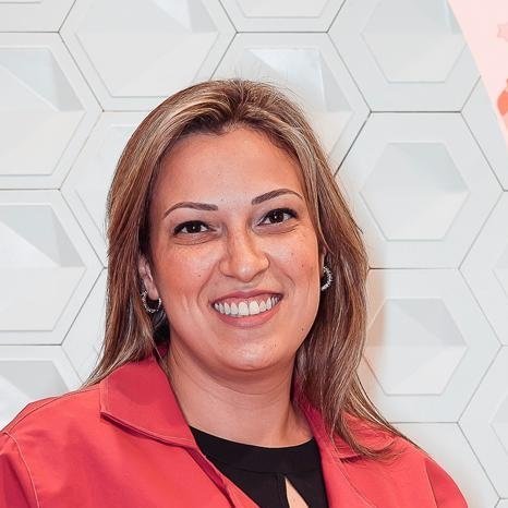Dra. Renata Helena Jose Silva Burmann