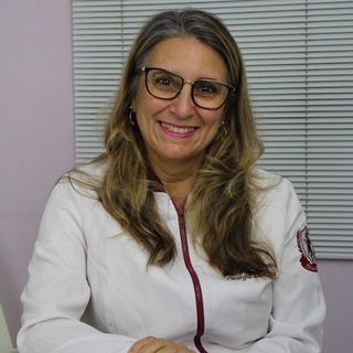 Dra. Paula Oliveira