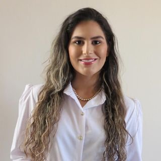 Dra. Paula Silva Dutra