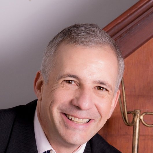 Dr. Rosalvo Amaral Junior