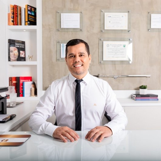Dr. Marcio Rodrigues Soares