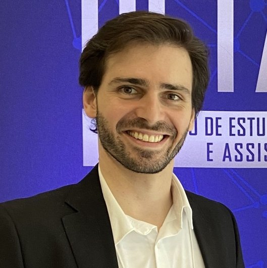 Dr. Thyago Martins Costa Barreiros