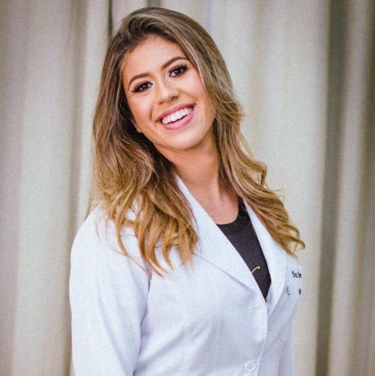 Dra. Fernanda Bicalho