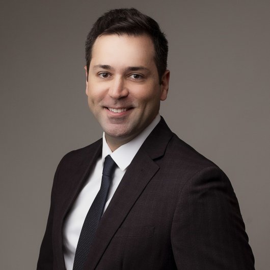 Dr. Vinicius Menescal