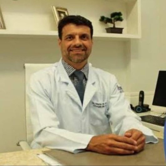 Dr. Mario Ricardo Selani .