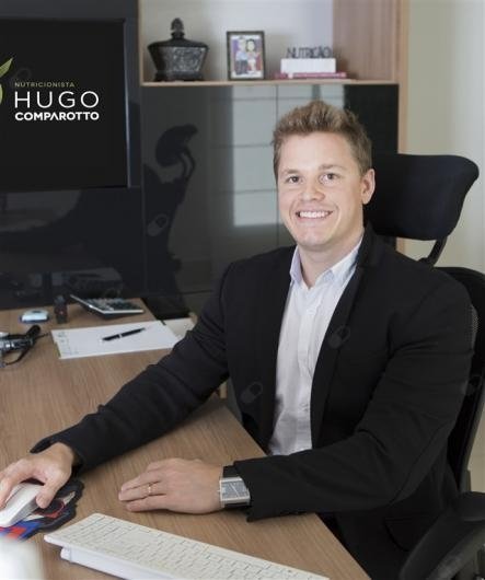 Dr. Hugo Comparotto