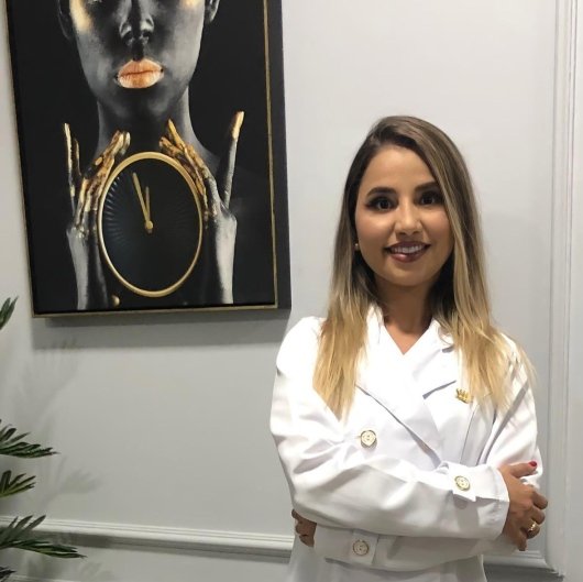 Dra. Kelly Alarcão