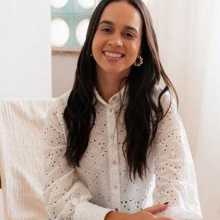 Dra. Maria Cecília Peixoto