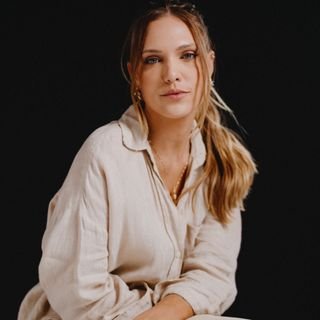 Dra. Nathalia Roth