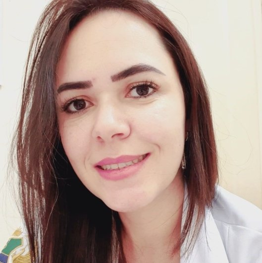Dra. Cristiane R. Gerondi