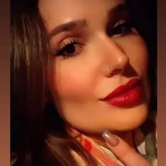 Débora Camila Bonelli dos Santos