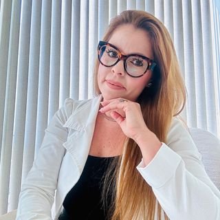 Liliane Freitas .