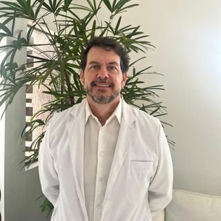 Dr. Ricardo Pelegrino