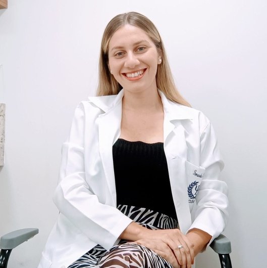 Dra. Fernanda Ribeiro do Nascimento