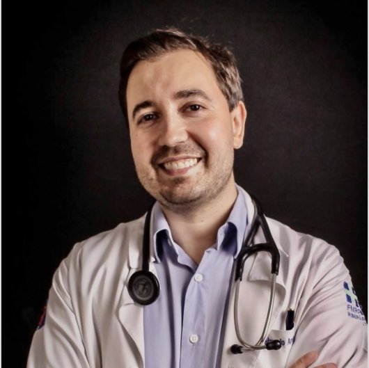 Dr. Marcelo Raddo Venancio de Souza