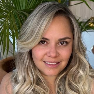 Dra. Vanessa Freitas Dam Koehler