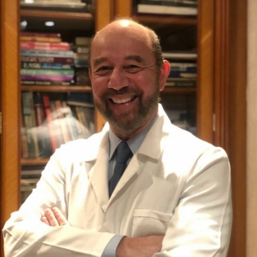 Dr. Sergio Sprinz