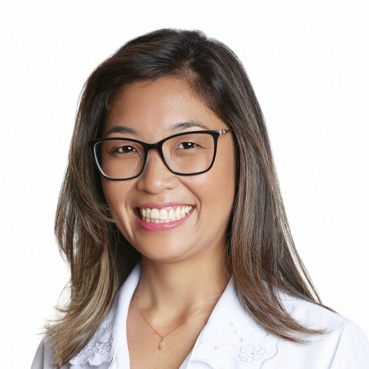 Dra. Cláudia Eiko Horita