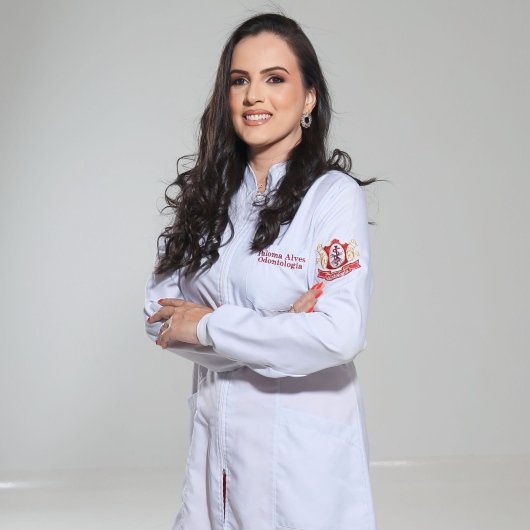 Dra. Paloma Alves