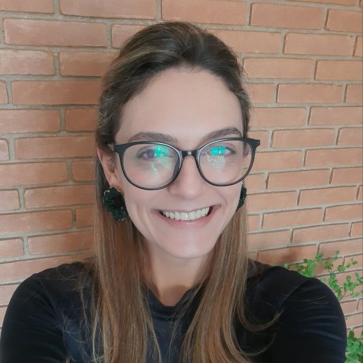 Vívian Carvalho