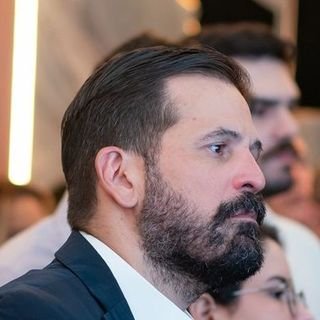 Dr. Felipe Almeida Mota