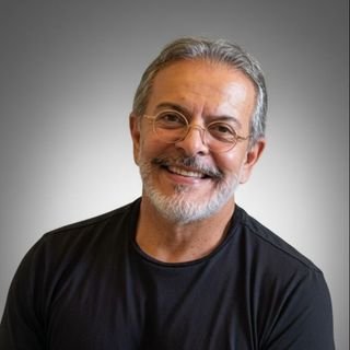 Dr. Carlos Valente