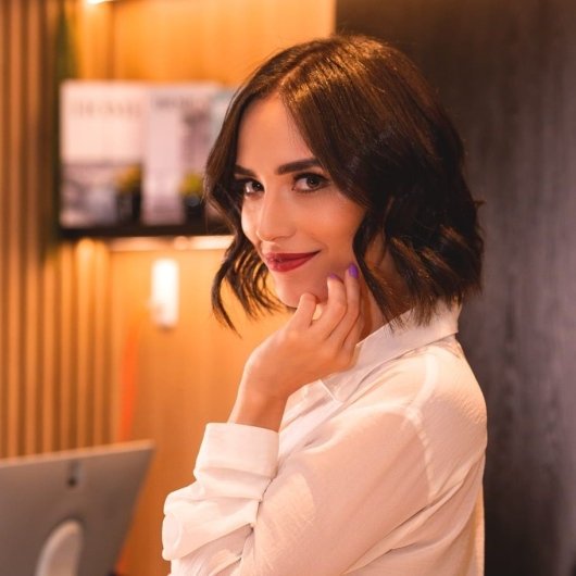 Dra. Julia Goulart