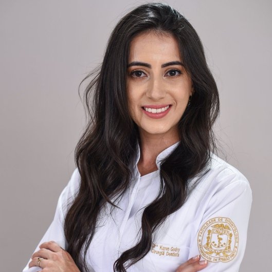 Dra. Karen Godoy