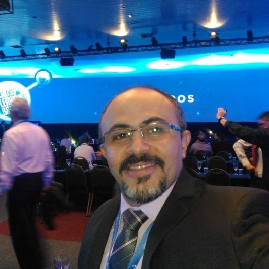 Dr. Roberto Vagner Souza de Carvalho