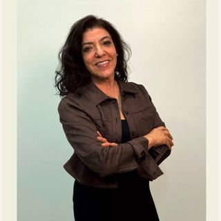 Dra. Cleusa Maria dos Santos Lopes