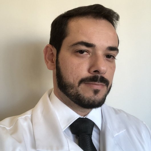 Dr. Anderson Alves Dias